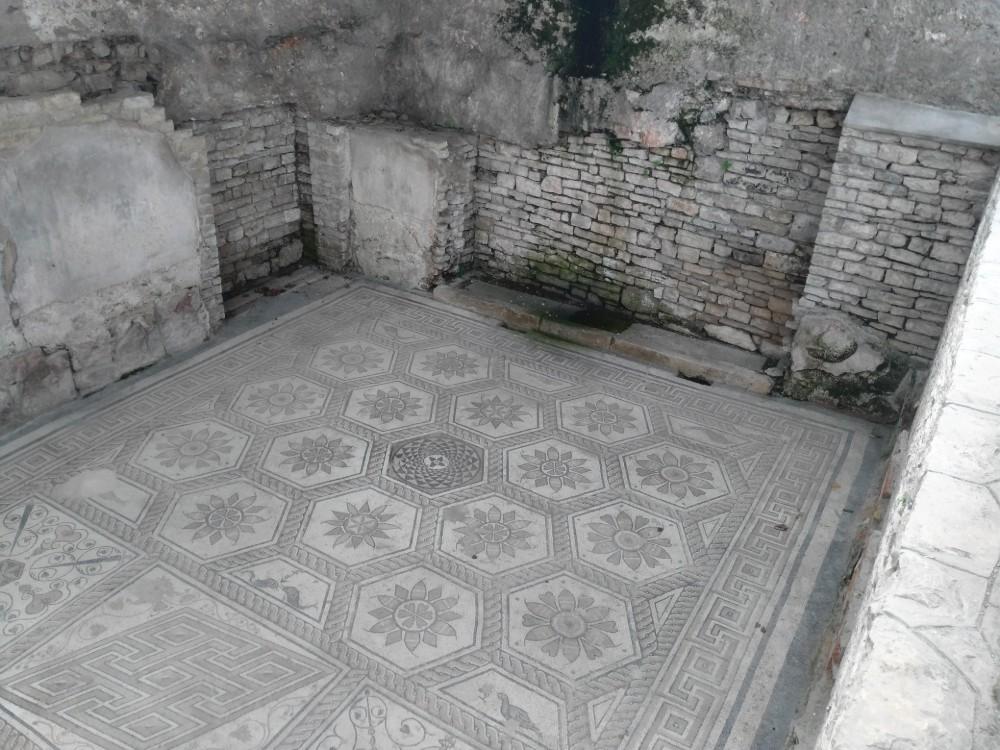 Římská mozaika Pula